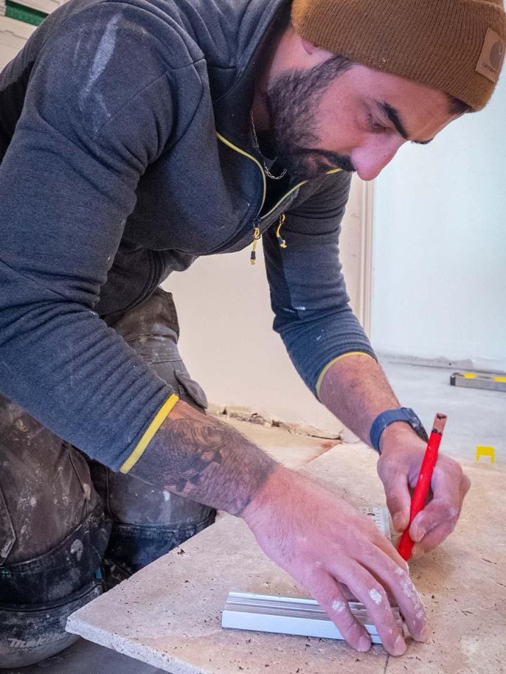 Decoupage carrelage à Brioude